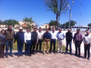 Funcionarios municipales, estatales y miembros de la OCV y la CANACO recibieron al Secretario de Turismo en Acuña.