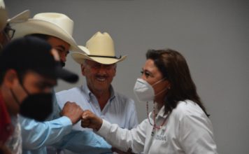 Diana Haro recibe respaldo de productores ganaderos