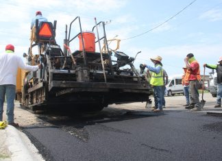 Se fortalece infraestructura vial de Sabinas con trabajos de pavimento, recarpeteo y bacheo