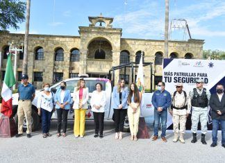 Con nueva imagen, para fortalecer la vigilancia y atención, dotaron de cinco patrullas a la dirección de seguridad pública en Múzquiz