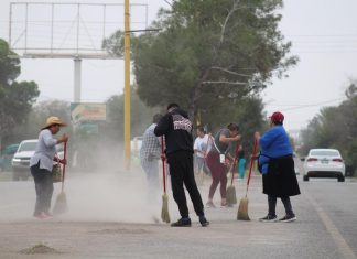 Sigue en Múzquiz el programa de limpieza y ordenamiento “Limpia tu cuadra”, con la participación de personal de dependencias municipales