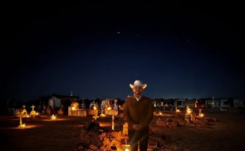 Progreso honra a sus difuntos con el Camino de Luz, una tradición que sorprende por su belleza