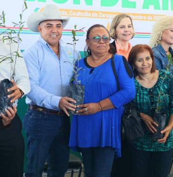 Chano Díaz recibe 2 mil árboles del Gobierno del Estado para un Sabinas más verde